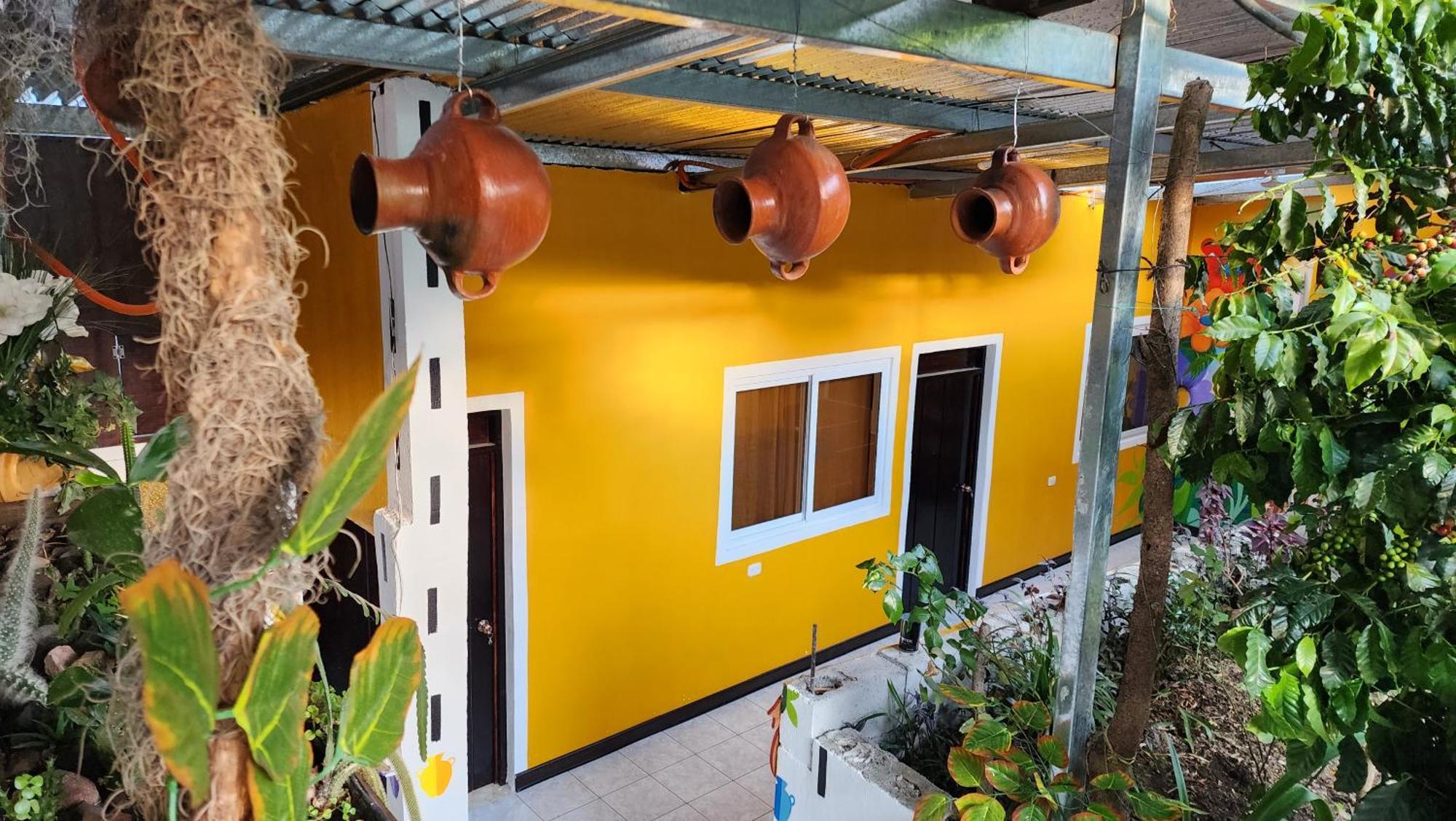 Posada Woochooch San Juan La Laguna Ngoại thất bức ảnh